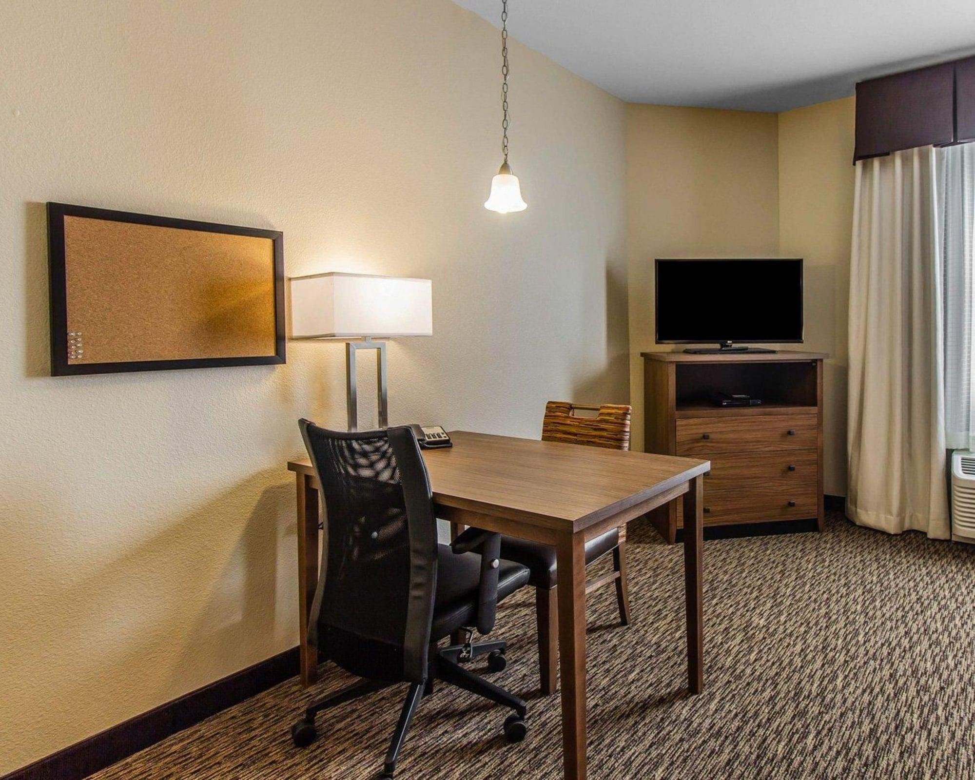 Mainstay Suites Watford City - Event Center Екстериор снимка