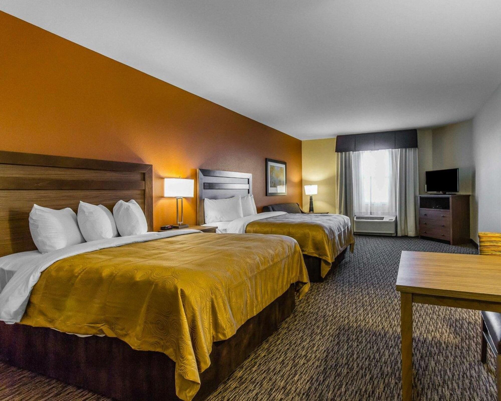 Mainstay Suites Watford City - Event Center Екстериор снимка
