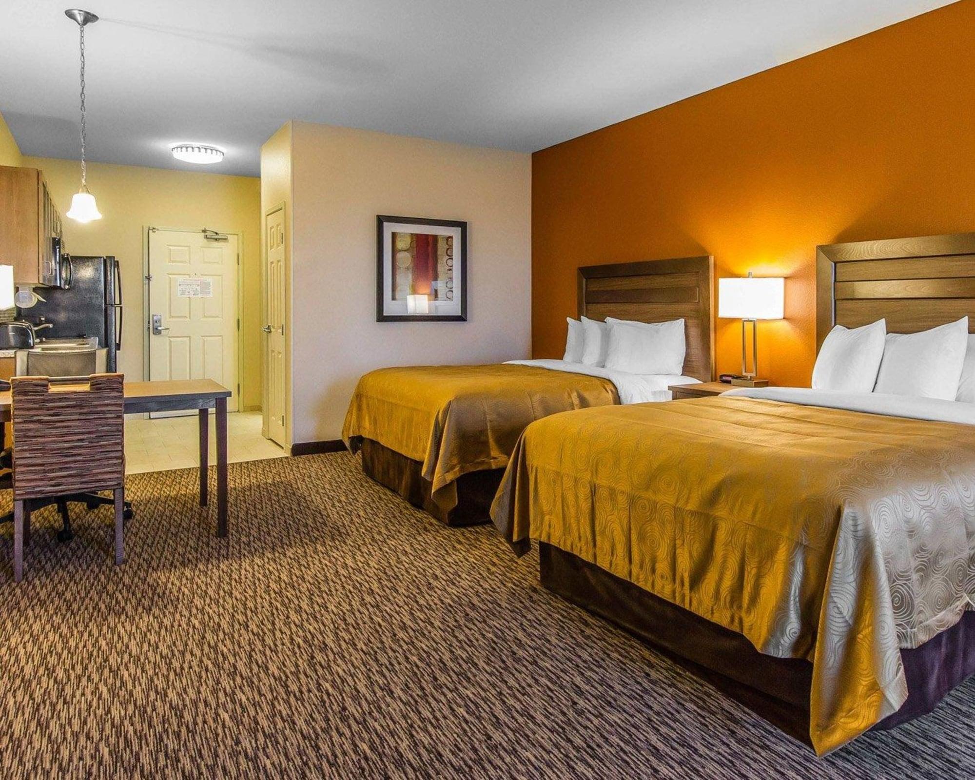 Mainstay Suites Watford City - Event Center Екстериор снимка