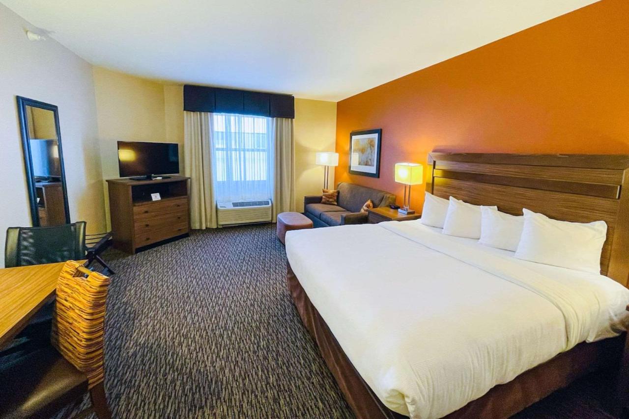 Mainstay Suites Watford City - Event Center Екстериор снимка