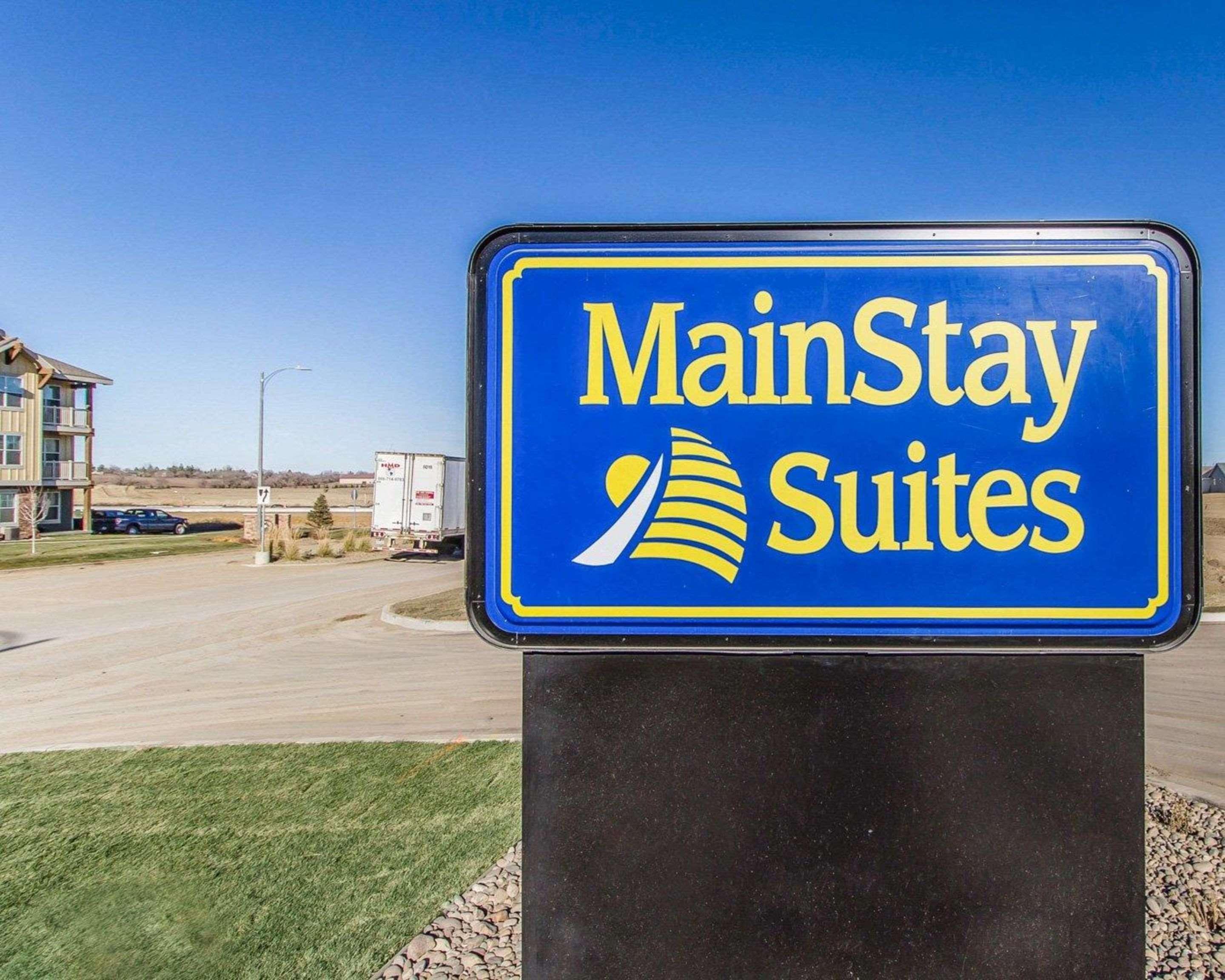 Mainstay Suites Watford City - Event Center Екстериор снимка