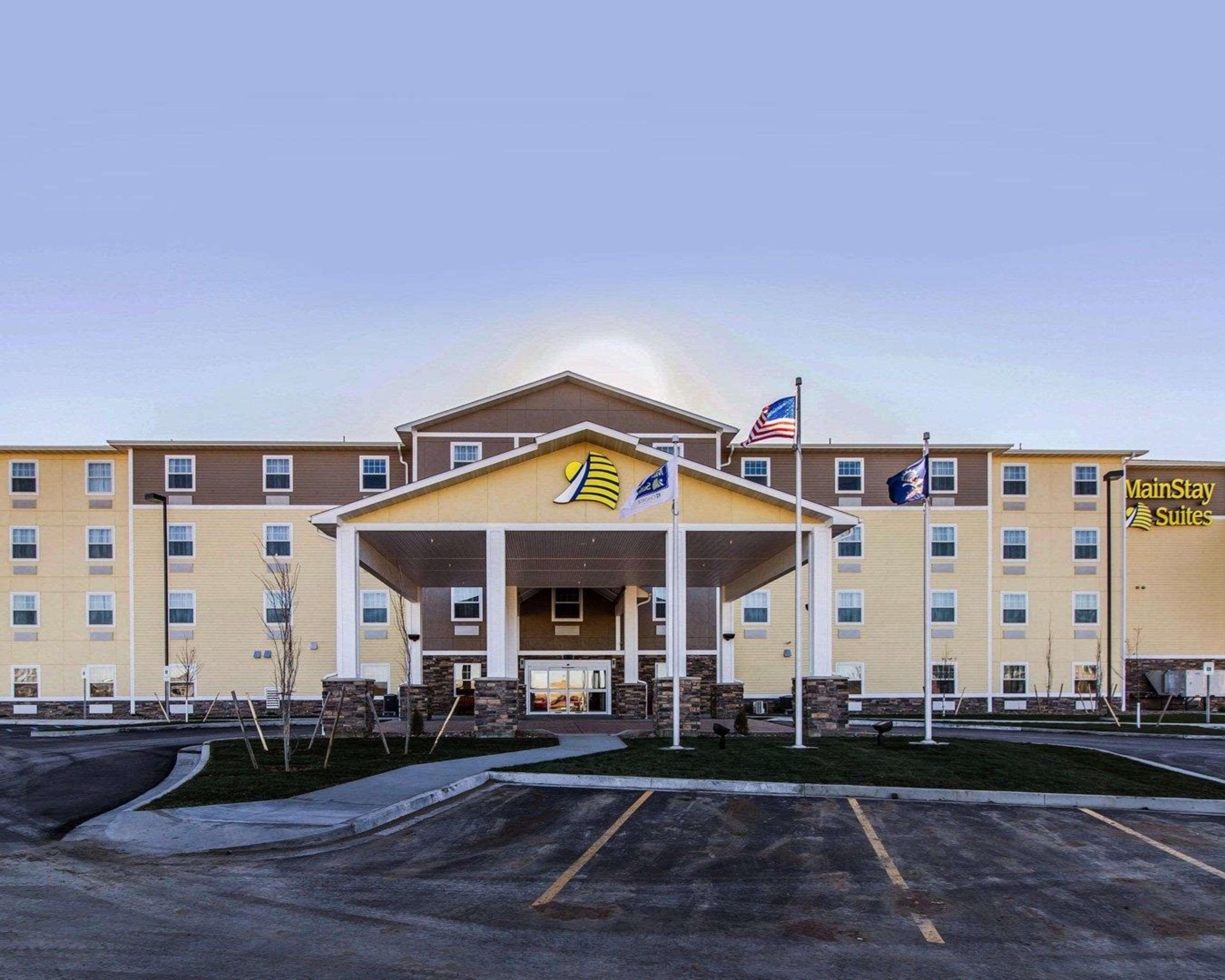 Mainstay Suites Watford City - Event Center Екстериор снимка